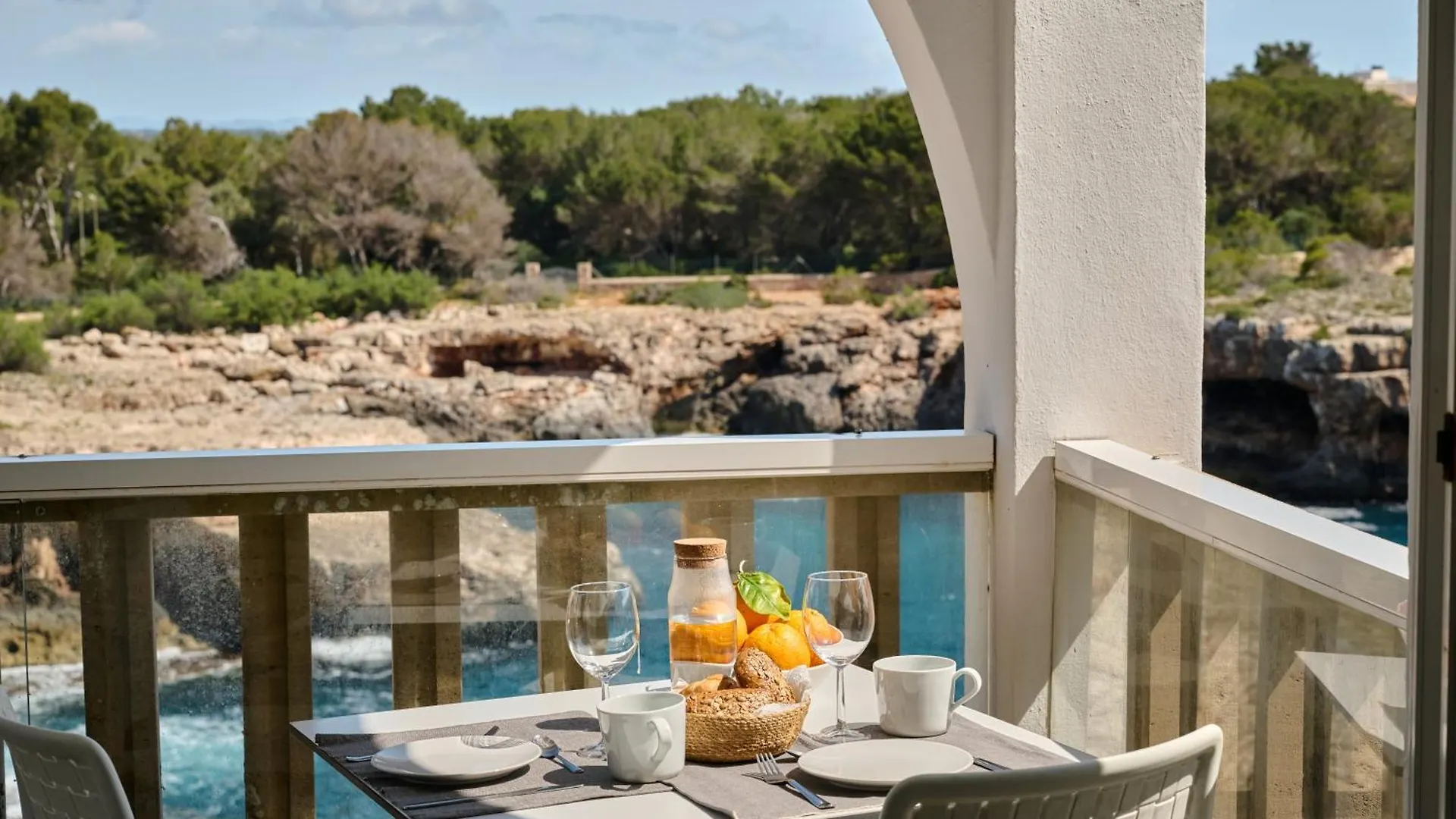 *** Apart-hotel Orange Colom - Seaside Apartments Porto Colom Espanha