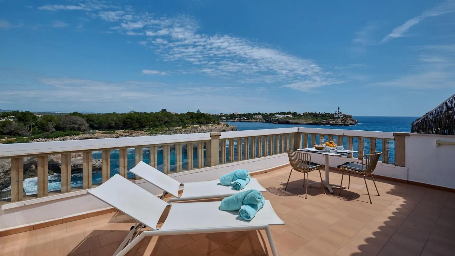 *** Ξενοδοχείο με διαμερίσματα Orange Colom - Seaside Apartments Portocolom  Ισπανία